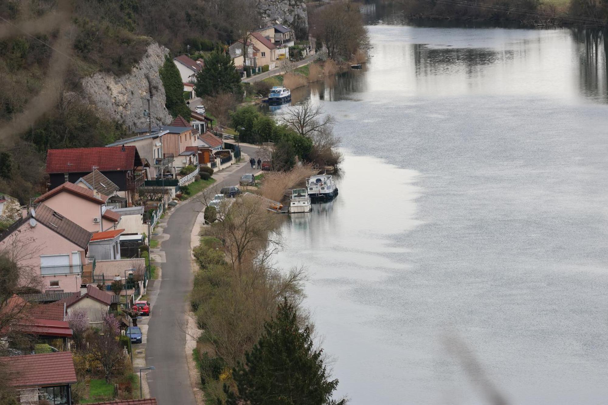 Au Bord De L Eau * Rochefort-sur-Nenon